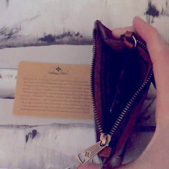 Patricia Nash Wallet - Picture 5 of 7